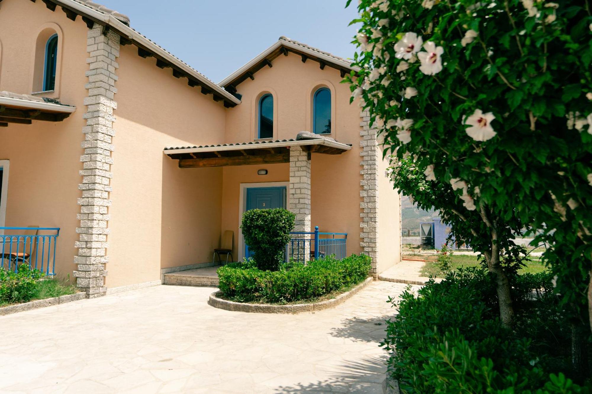 Kronos Village Gjirokastër Exterior foto